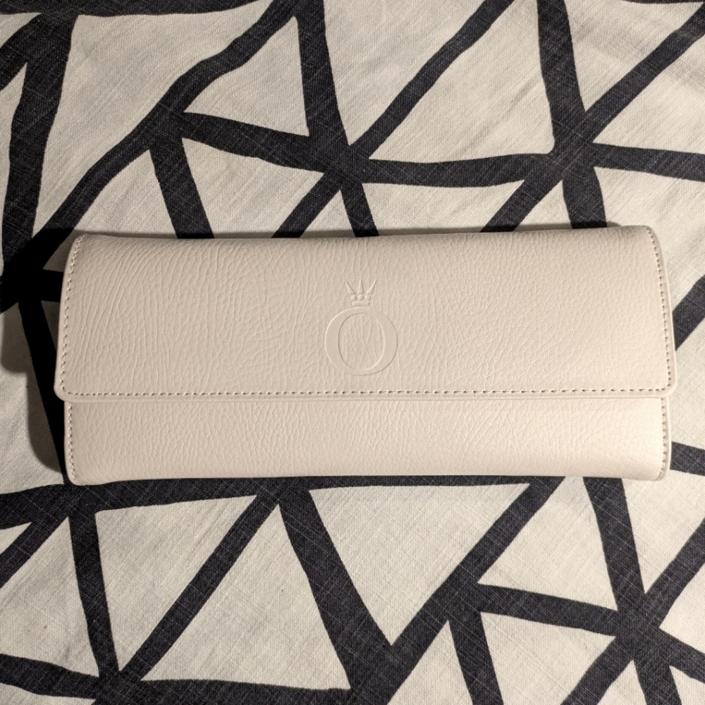 Pandora Jewelry Pale Pink Cream Leather Travel Organizer Jewelry Storage Case